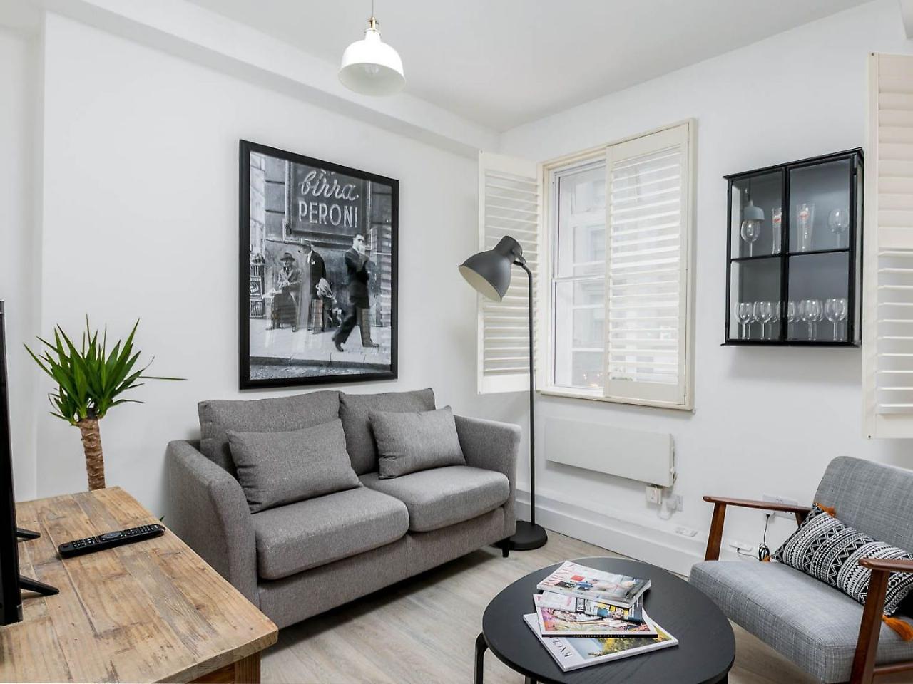 Lovely Maisonette - Goodge Street 55 Londra